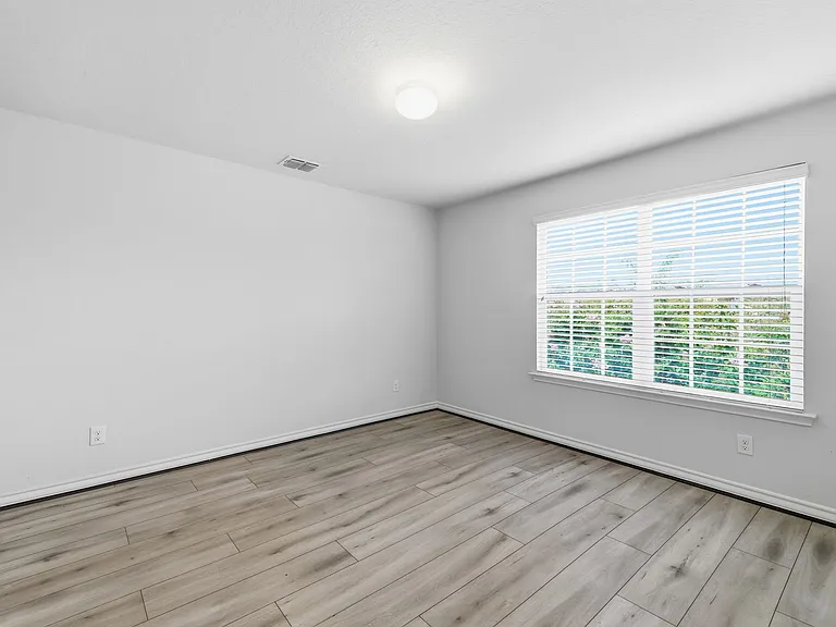 2818 Davis Trce — Photo 25