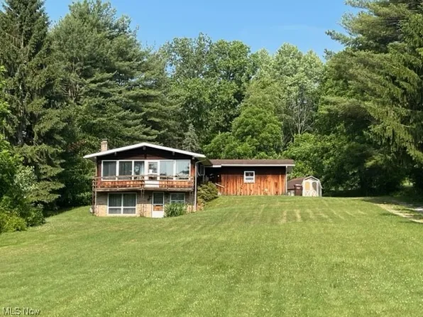 5974 Dailey Rd, Akron, OH 44319