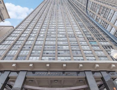 655 W Irving Park Rd APT 903, Chicago, IL, 60613