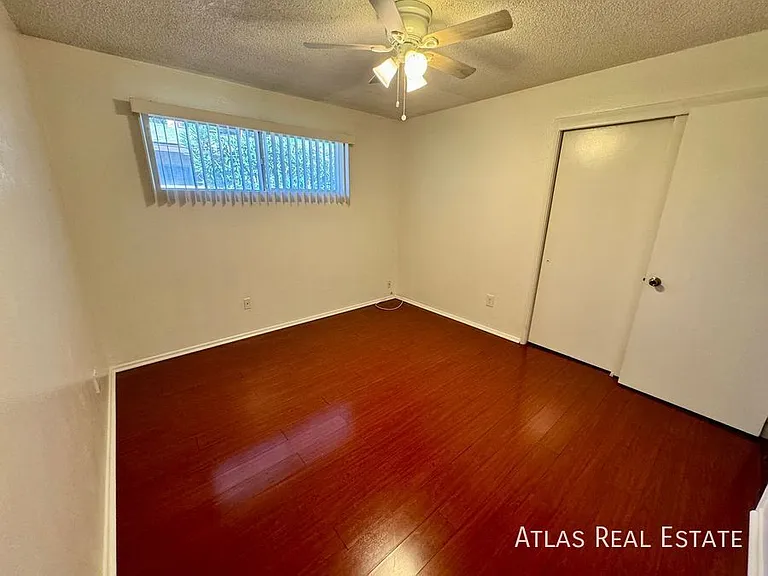 1861 E University Dr #1 — Photo 7