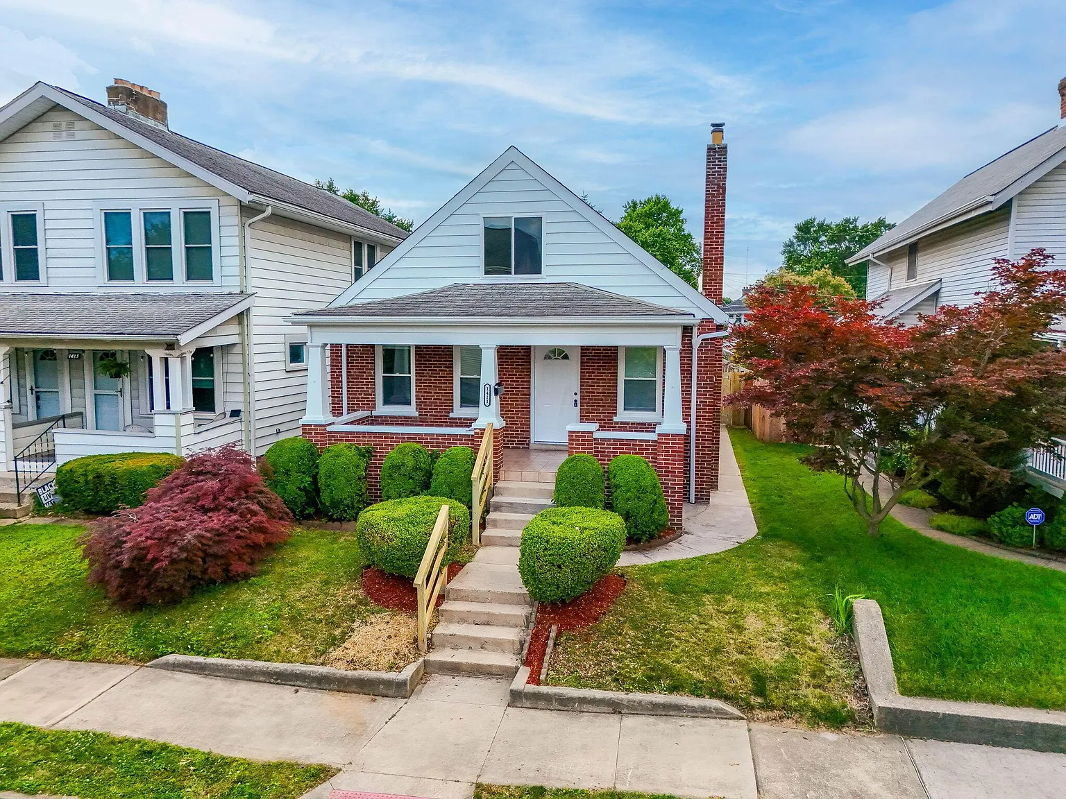 1411 Bruck St photo 1