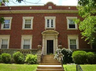 7226 Forsyth Blvd APT 2E, Saint Louis, MO