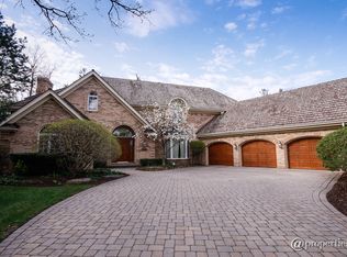 909 Saint Stephens Grn, Oak Brook, IL 60523