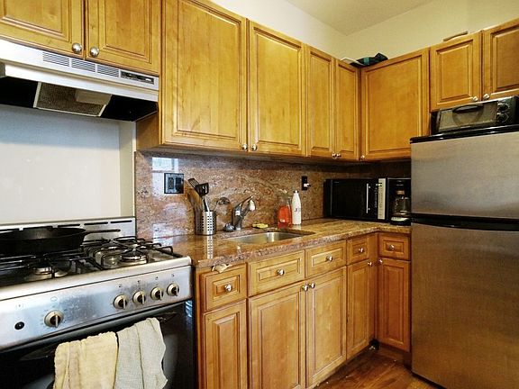 5th image of 27 Hope St #1FR