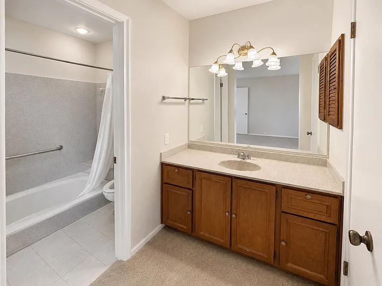 16606 Martins Ferry St — Photo 17
