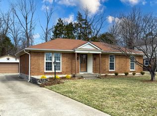 7605 Cove Dr, Louisville, KY 40291