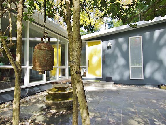 4th image of 1808 Drury Ln