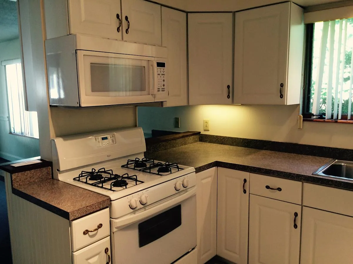 405 W 2nd Street — Photo 4