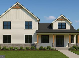 2062 Middlebrook Rd, Staunton, VA 24401