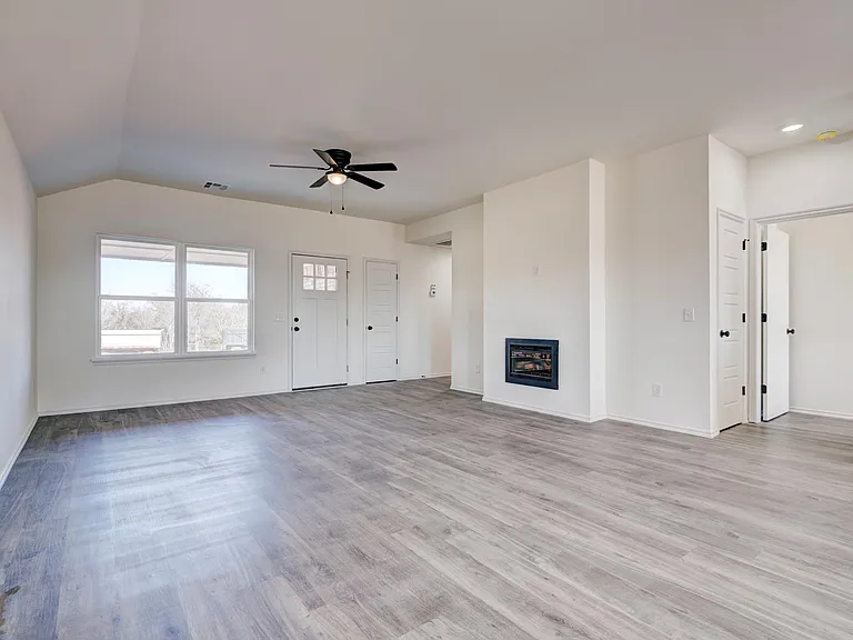 2295 County Road 1324 — Photo 10
