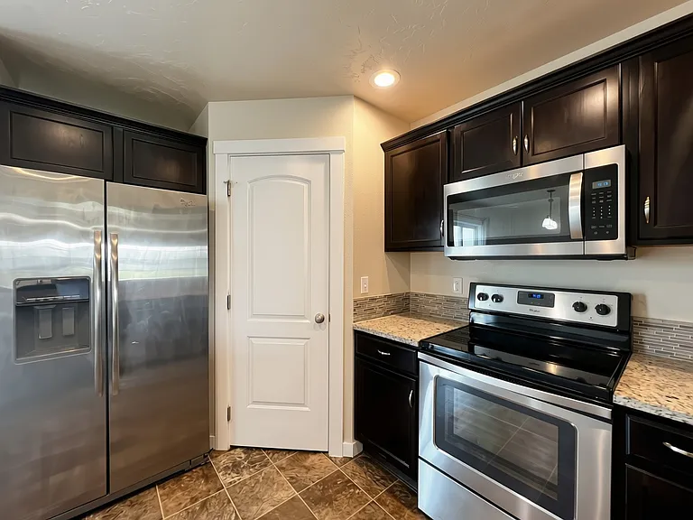 15876 Boulder Ridge Way — Photo 10