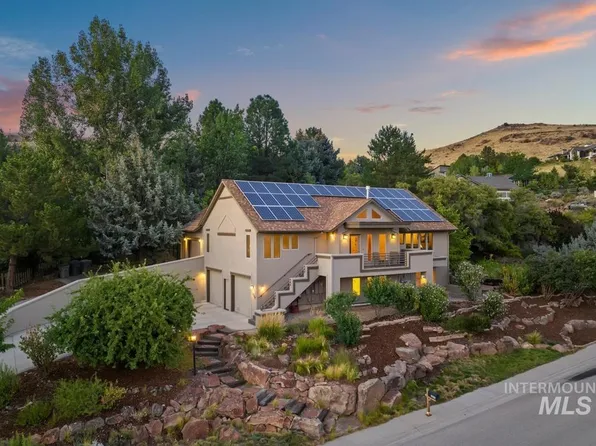 2064 S Stone Ridge Way, Boise, ID 83712
