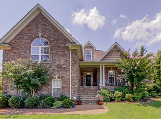 727 Heritage Rd, Lebanon, TN 37087