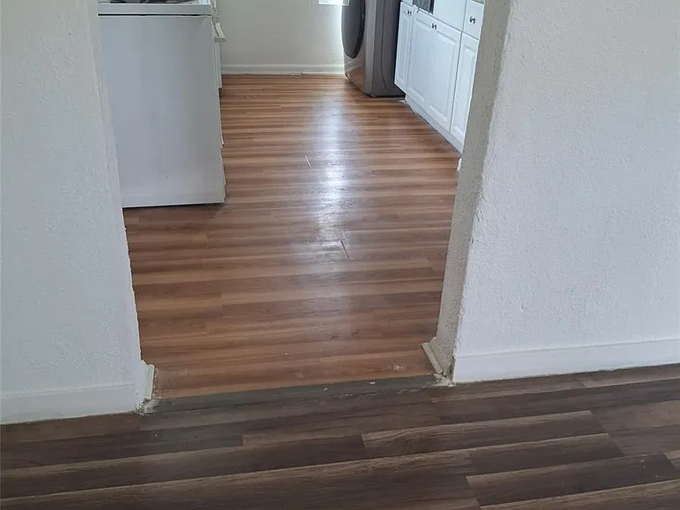833 S Monaco Street Pkwy — Photo 2