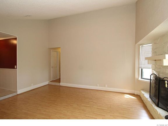 4th image of 1028 E 138th St S
