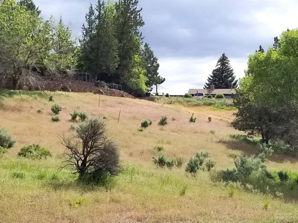 0 SE Grizzly Rd, Madras, OR 97741