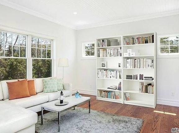 3rd image of 30 Jessups Landing Ct