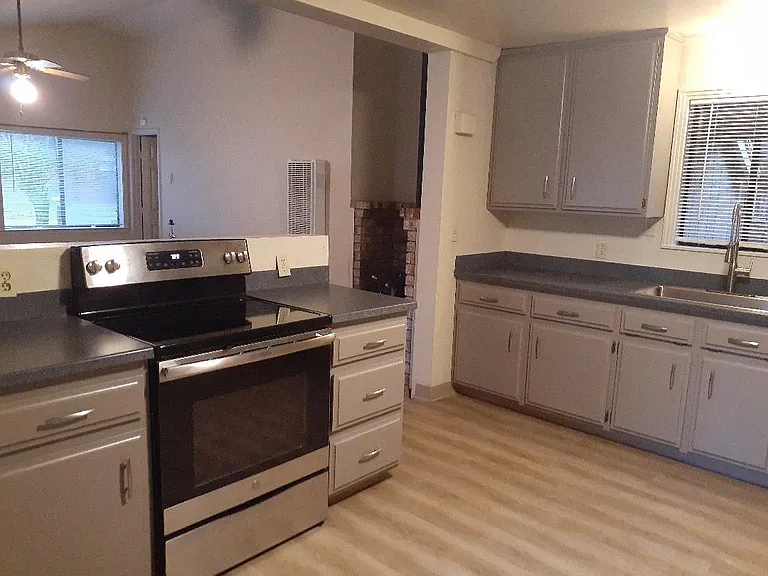 909 Secret Harbor Dr — Photo 6