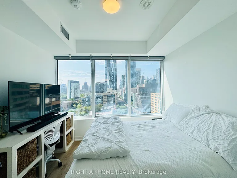 319 Jarvis St #1101 — Photo 7