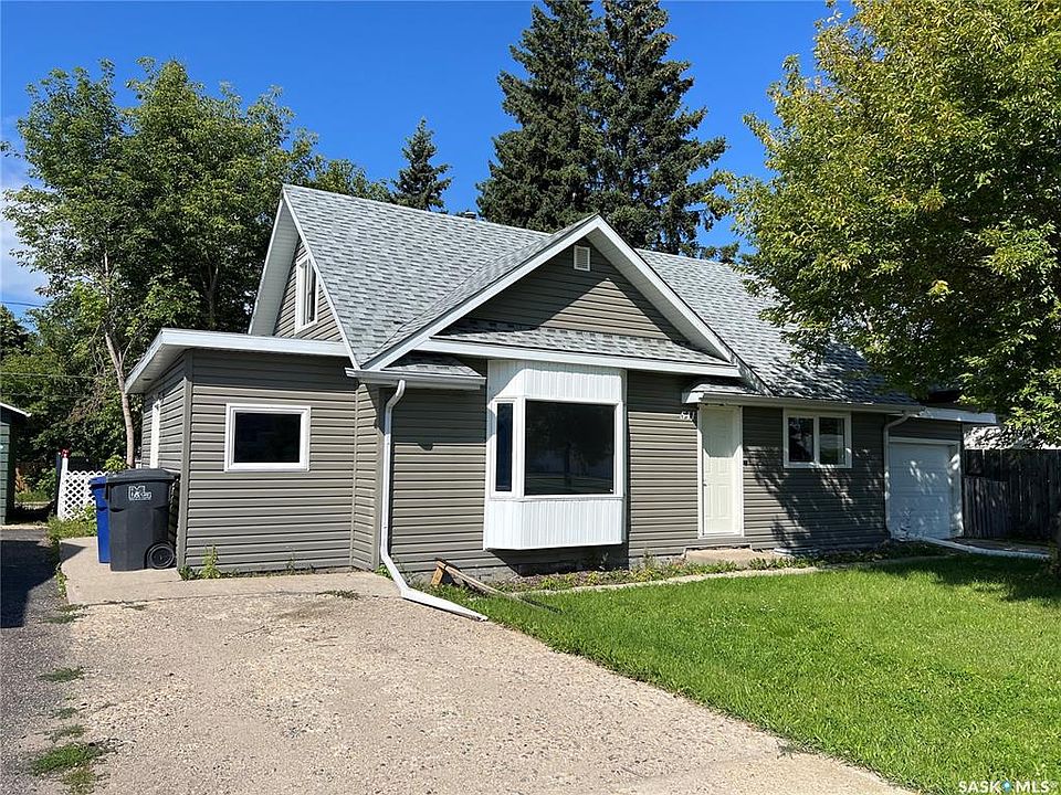1st image of 511 Centre STREET