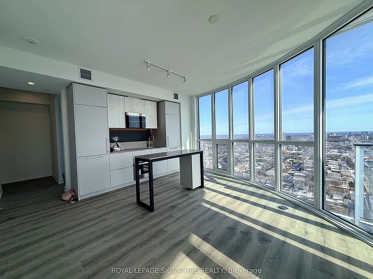 1 Fairview Rd E #1911 — Photo 11