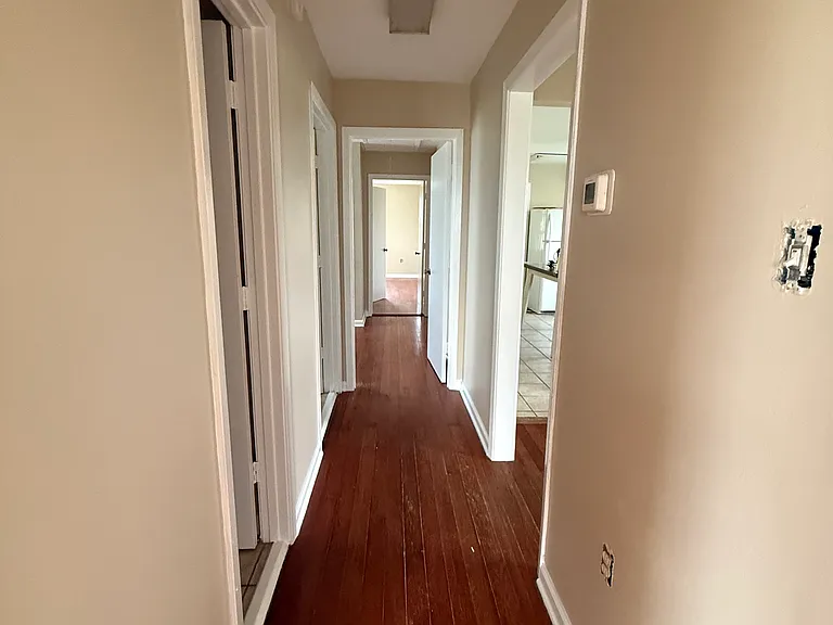 1946 Plantation Ave — Photo 11