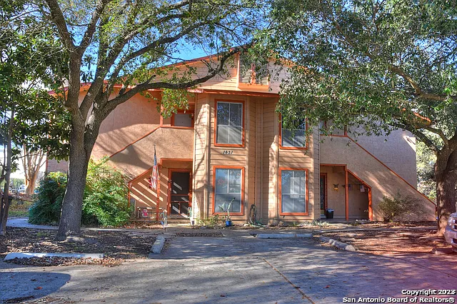 1431 Loma Alto Rd #4