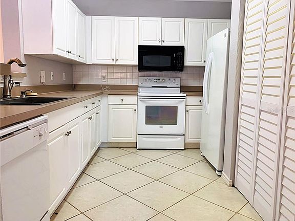 5th image of 4333 Bayside Village Dr APT 108