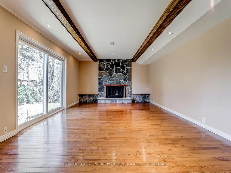 9 Sonata Cres — Photo 13