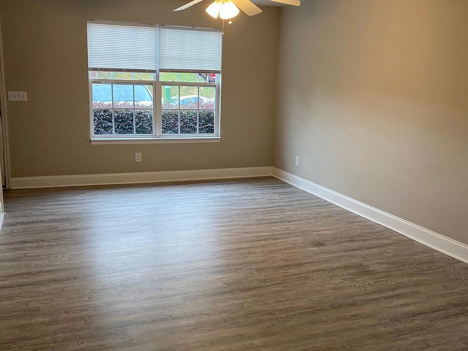 1st image of 2997 Landmark Ct NE #2997