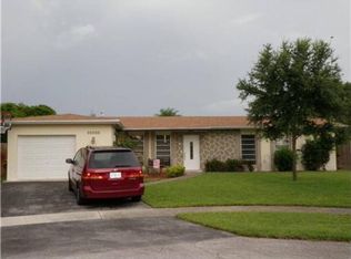 10911 NW 17th Ct, Pembroke Pines, FL 33026