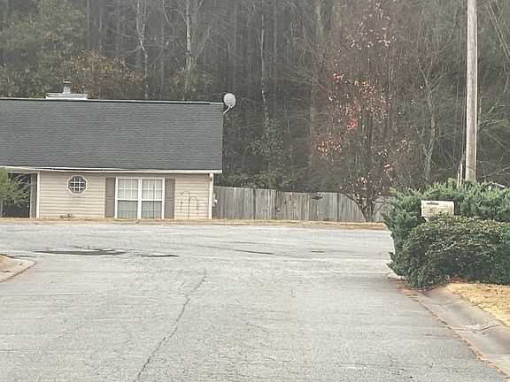 4th image of 54 Canterbury Dr
