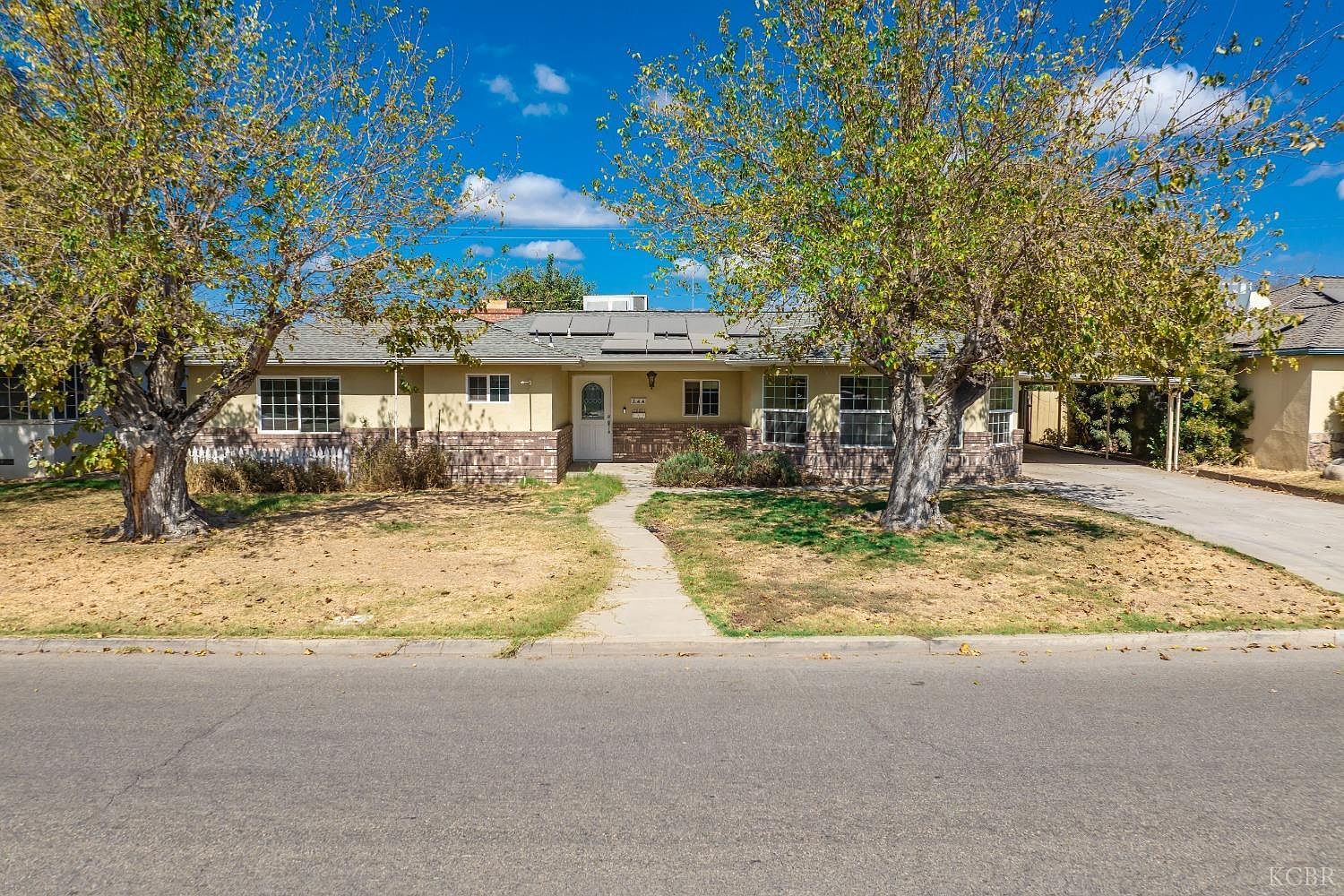 144 W Terrace Dr, Hanford, CA 93230 | Zillow