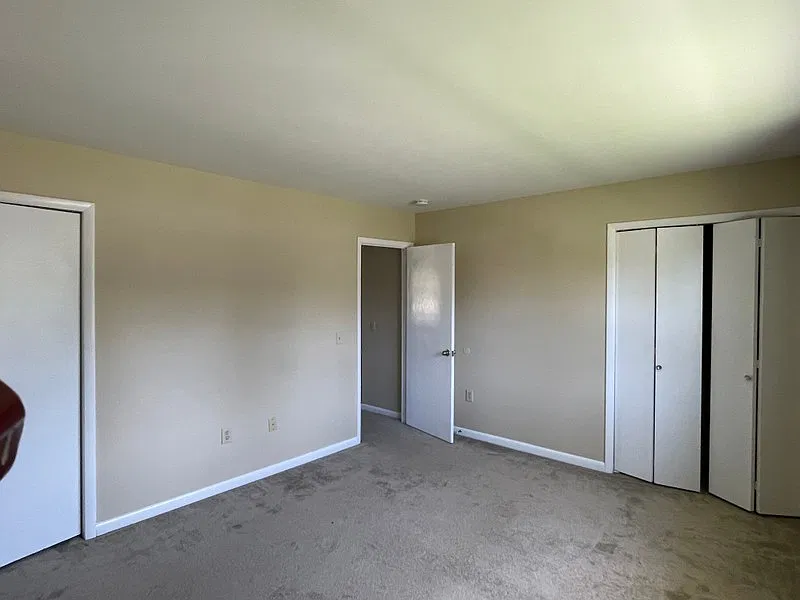720B — Photo 2