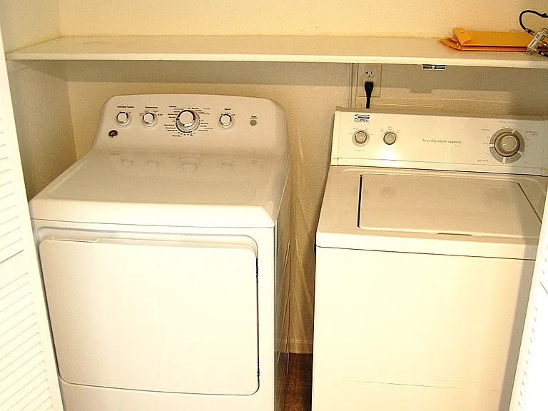 439 Mesa Blvd #201 — Photo 13