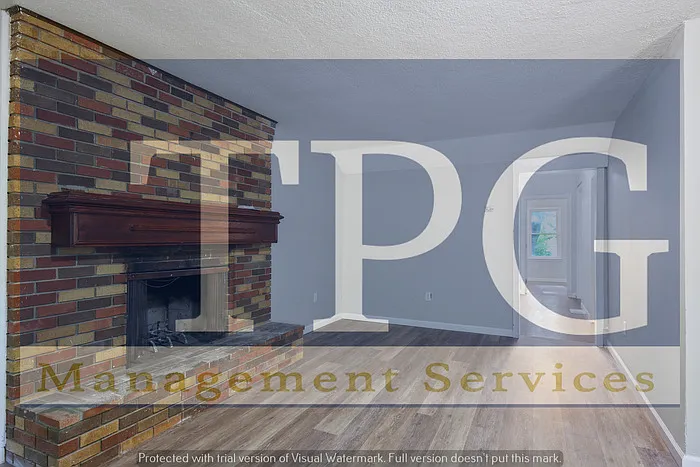 2121 N River Blvd — Photo 4
