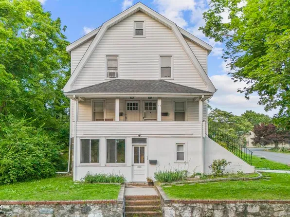 73 Cos Cob Ave, Cos Cob, CT 06807