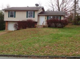 1536 N Chester Rd, Hixson, TN 37343