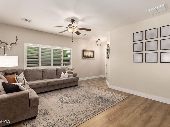 5th image of 41437 N CHERRY Street
