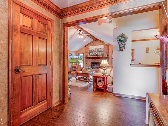 5th image of 9169 Westdrum Ct