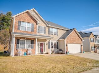 123 Wildbriar Rd, Fletcher, NC 28732