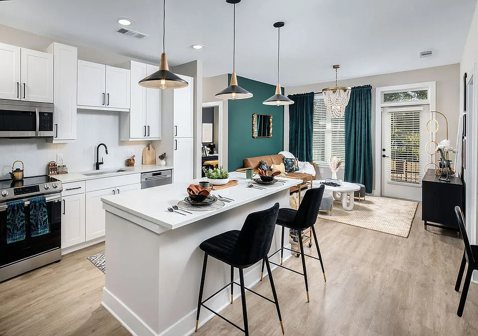 Broadstone 2Thirty apartments community photo