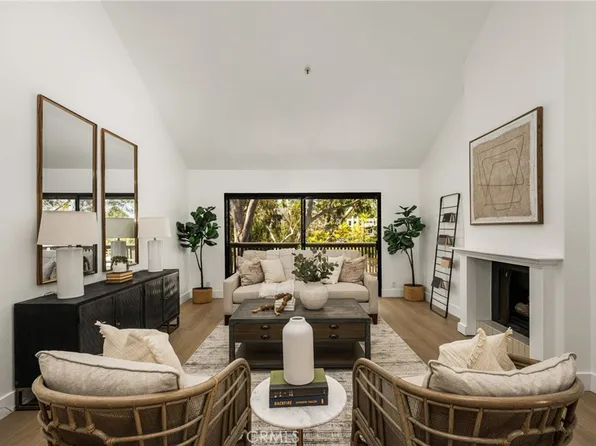 9 Canyon Ct, Newport Beach, CA 92660