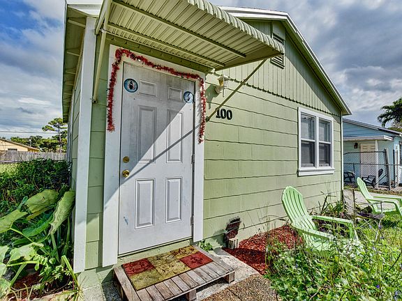 Home For Sale In GREENACRES 1