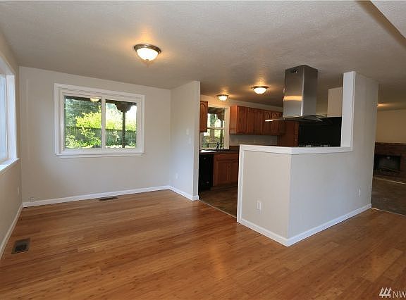 2nd image of 5208 Berger Dr SE