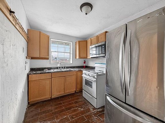 4th image of 2765 NW 60th Street