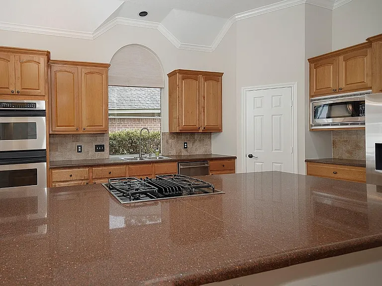 38 Eagle Mead Pl — Photo 12