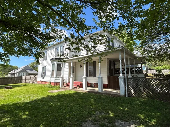 502 N Center Street, Willow Springs, MO 65793