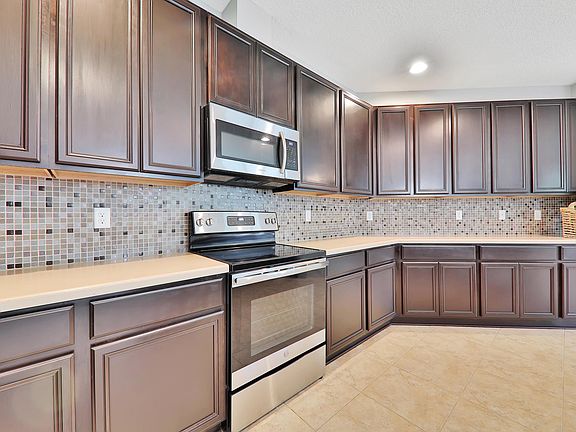 3rd image of 340 Welbeck Pl
