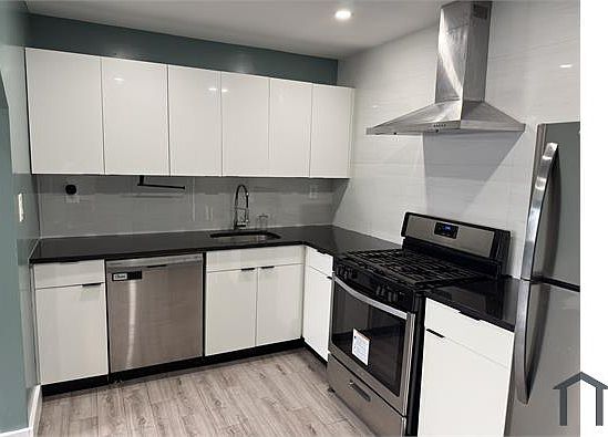1st image of 372 Huntington Ave #3